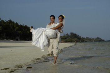 Свадебные туры и церемонии на Мальдивах
